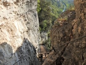 2018-04-22 sentiero degli Scaloni Dro Ceniga (123)