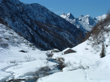 valle di Danerba 13-3-2005.jpg